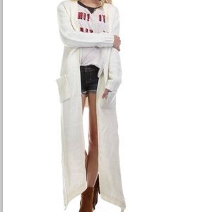 Tea n Cup Ivory Hi Lo Sweater Size One Size